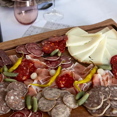 Maison Capdevielle Отель типа 